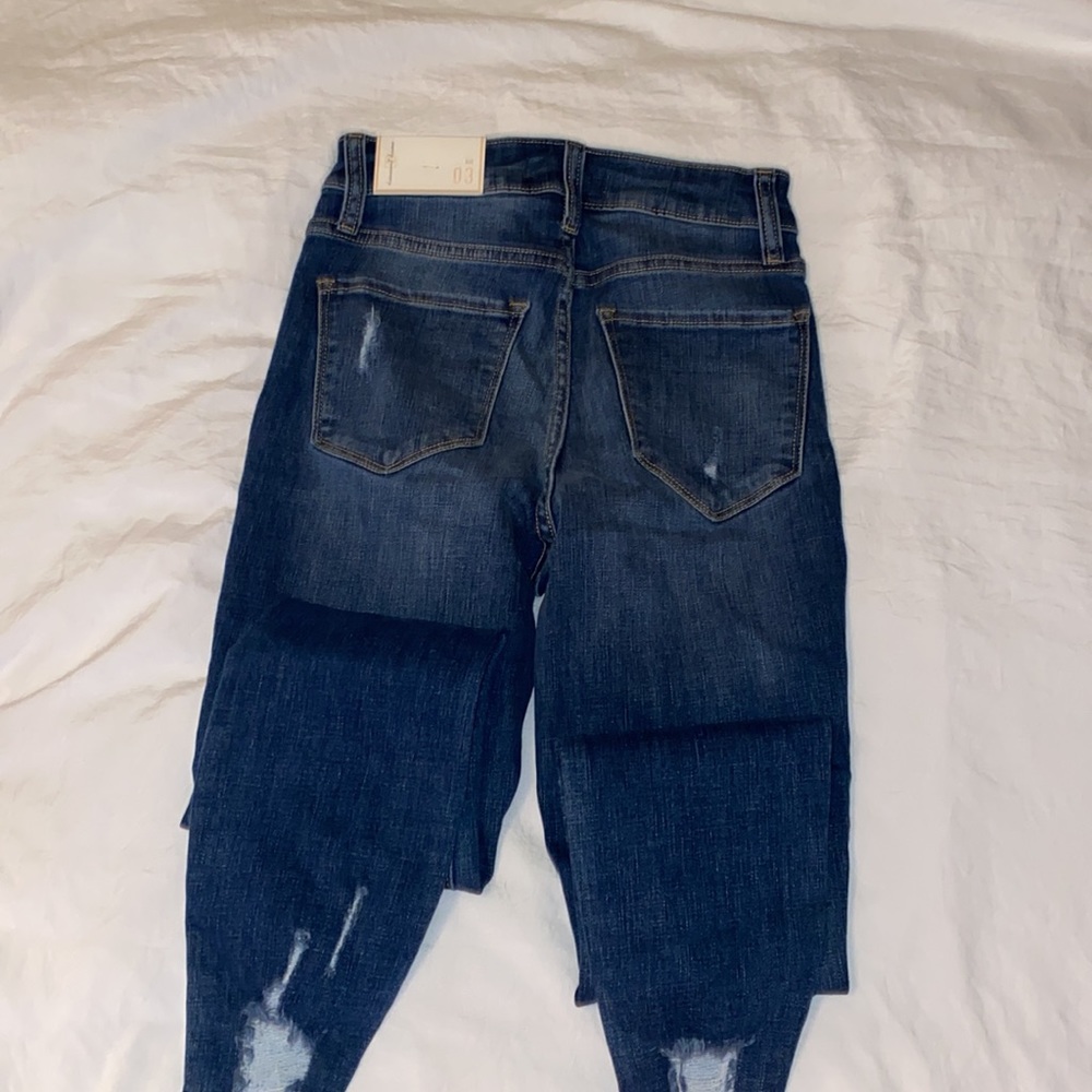 Jeans - Picture 3 of 4